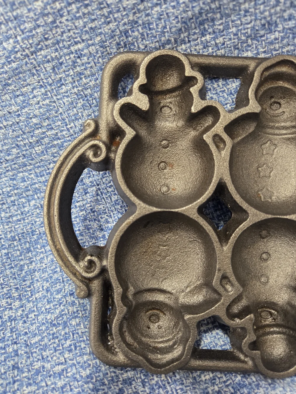 Vintage Black Cast Iron Baking Mold Or Decor